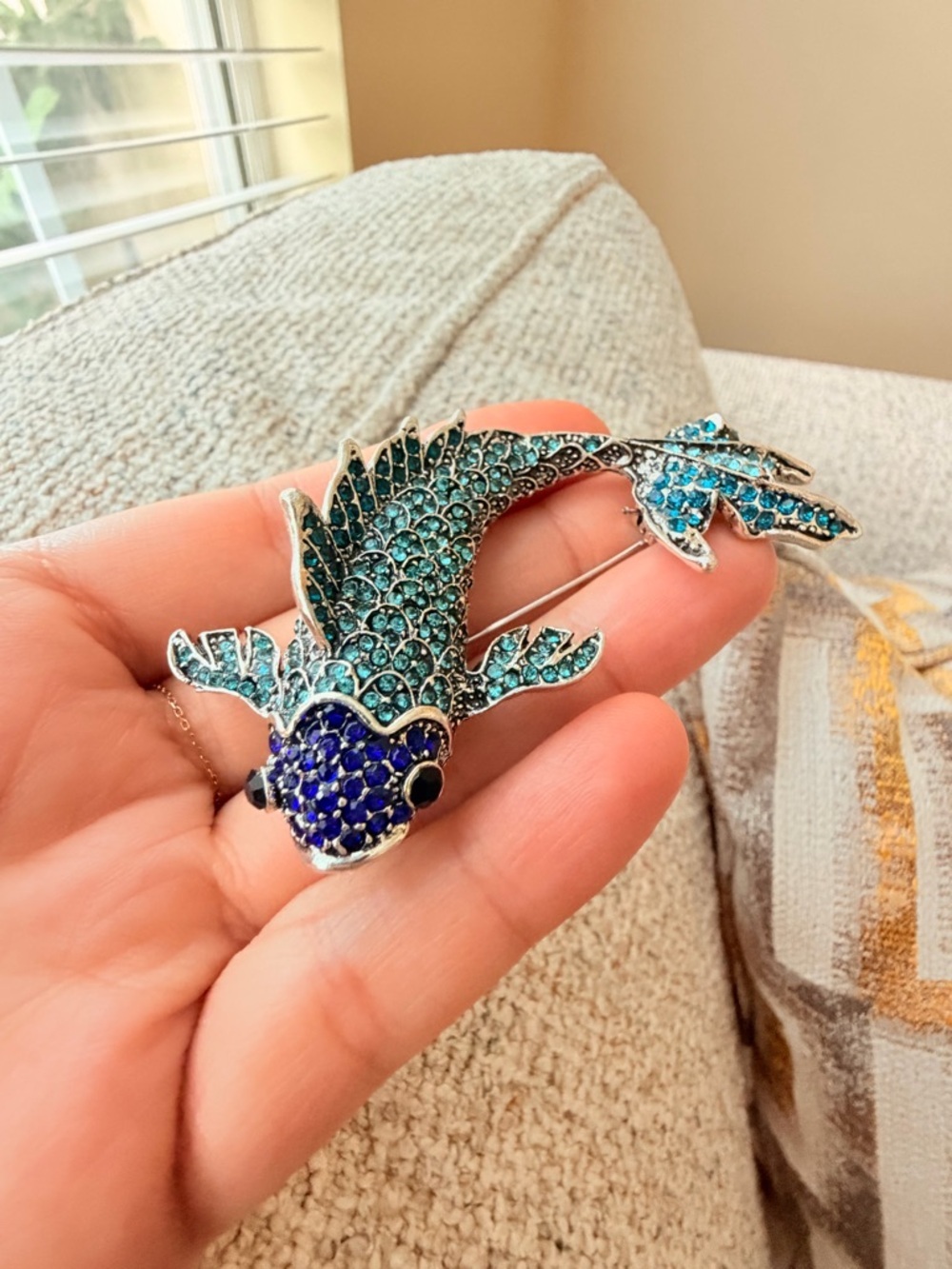 Betsey Johnson Blue Crystal Koi Fish Brooch Pin - Picture 3 of 4